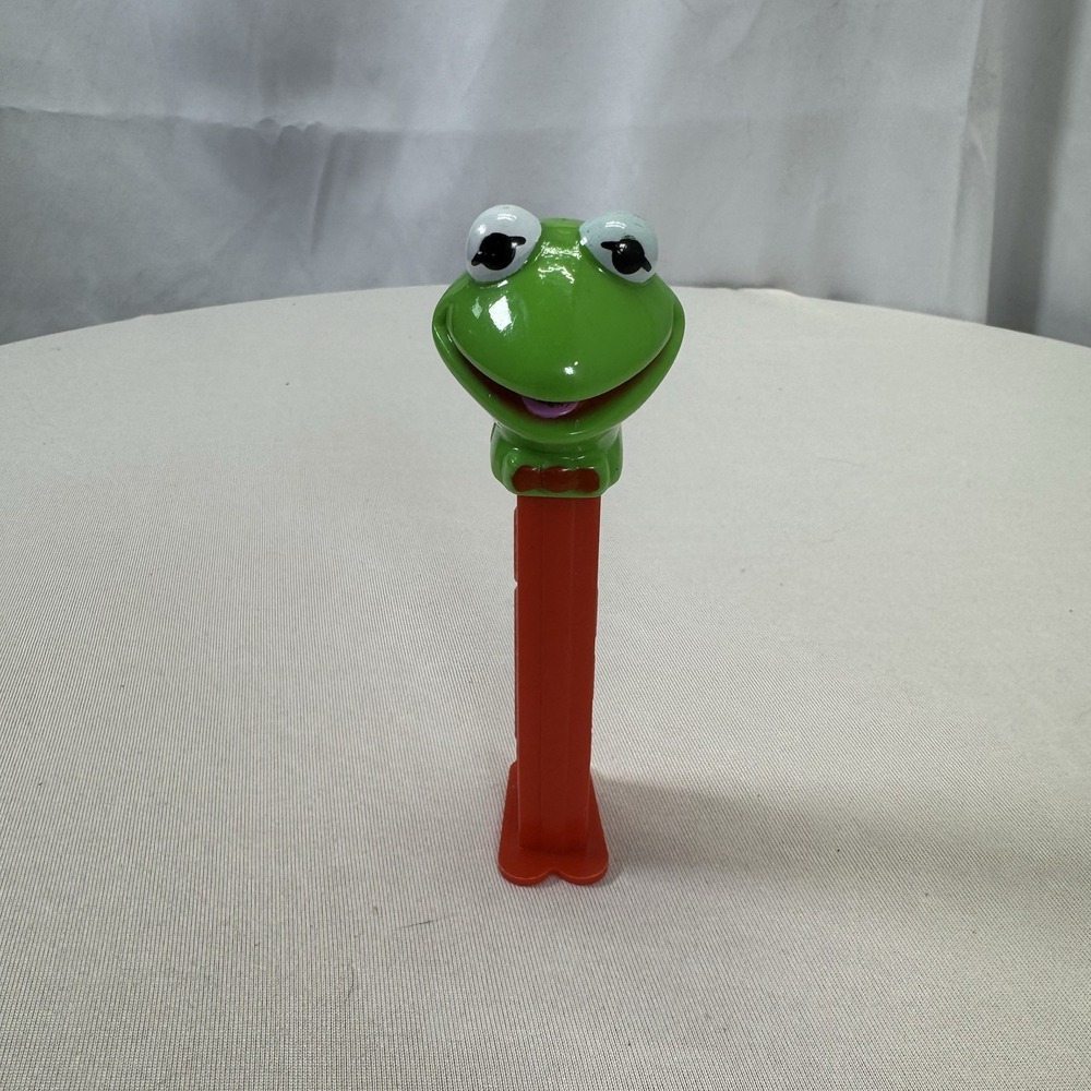 Kermit the Frog PEZ Dispenser Red Stem Made in Hungary Muppets Collectible